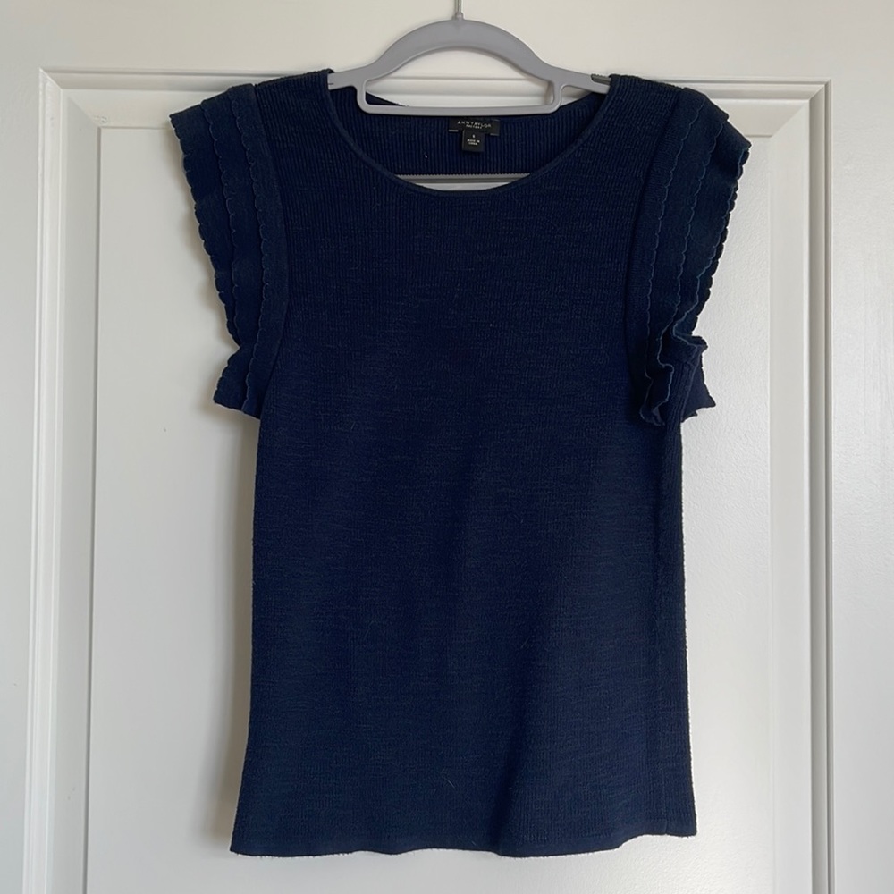 Ann Taylor sleeveless knit top